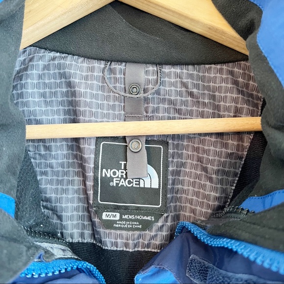 NORTH FACE men’s blue hyvent jacket size medium with hood - Picture 3 of 8
